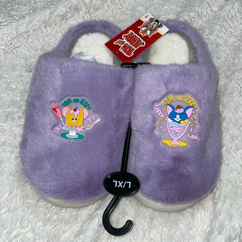 NWT TOM & JERRY Purple Cartoon Slippers Warm Soft Sherpa SIZE L/XL Bedroom Soft